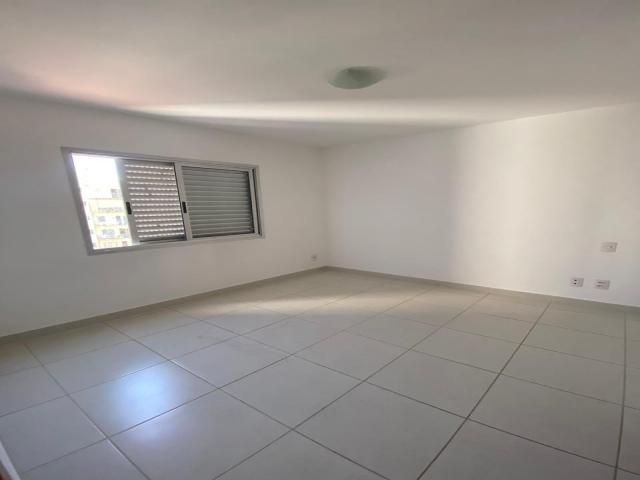 Apartamento para Venda em Cuiabá - 4