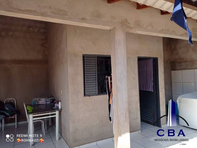 Casa para Venda em Várzea Grande - 2