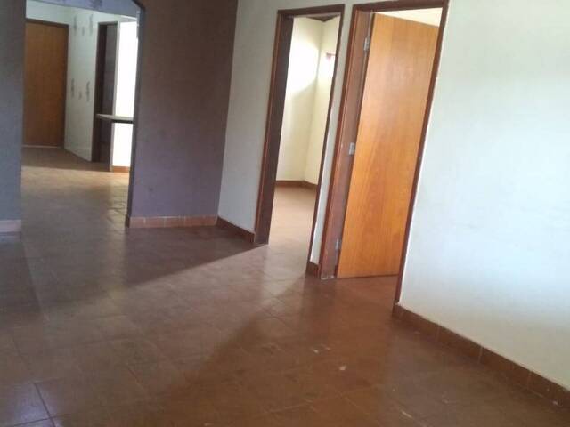 Casa para Venda em Cuiabá - 2