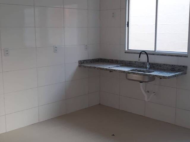 Casa para Venda em Várzea Grande - 5