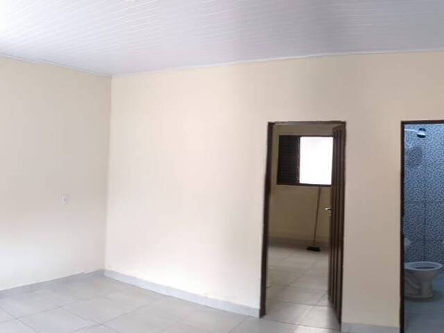 Casa para Venda em Cuiabá - 2