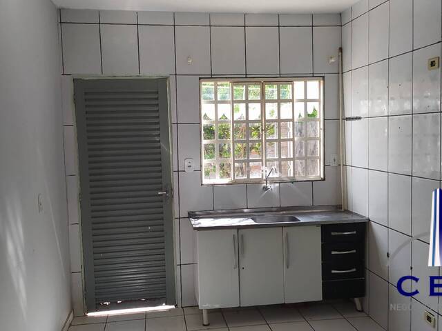 Casa para Venda em Várzea Grande - 5