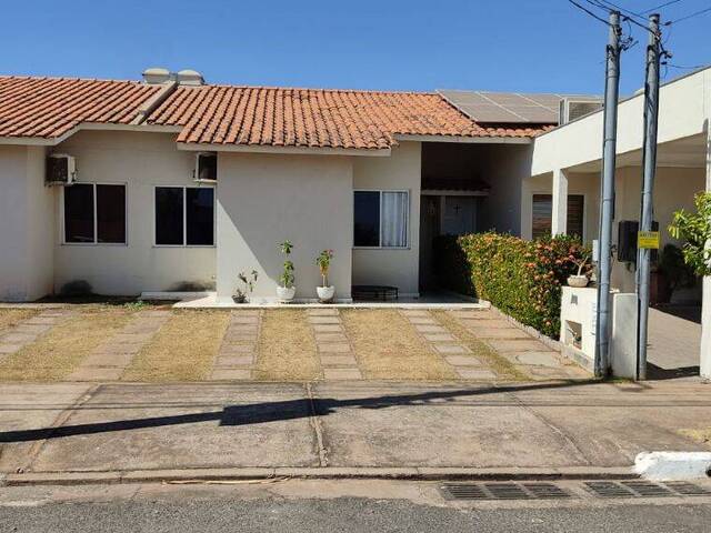 Casa para Venda em Várzea Grande - 2