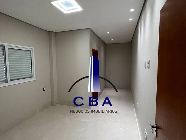 Casa para Venda em Cuiabá - 3