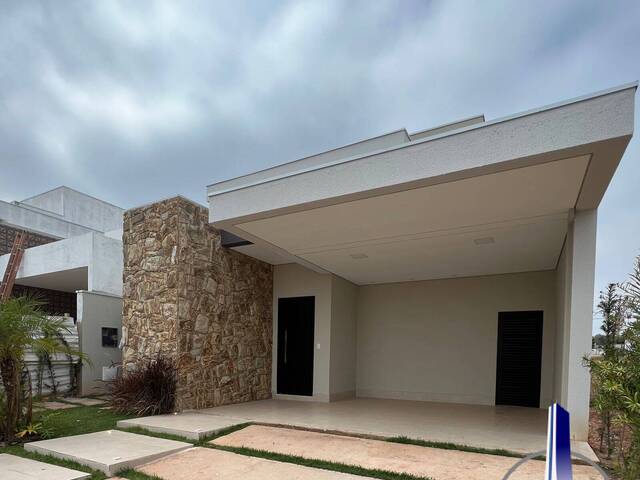 Casa para Venda em Cuiabá - 2