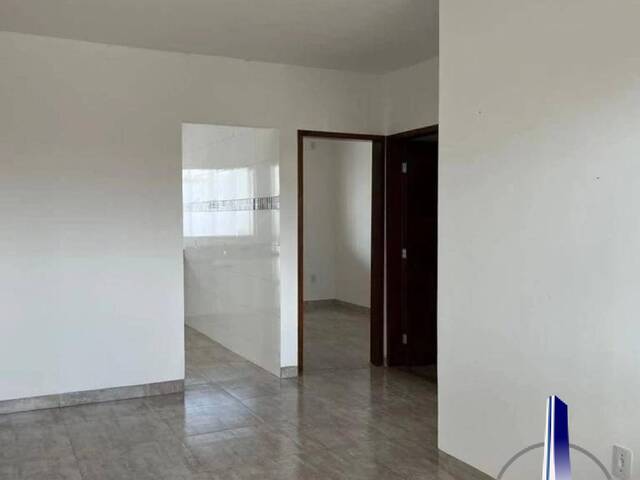 Casa para Venda em Várzea Grande - 3