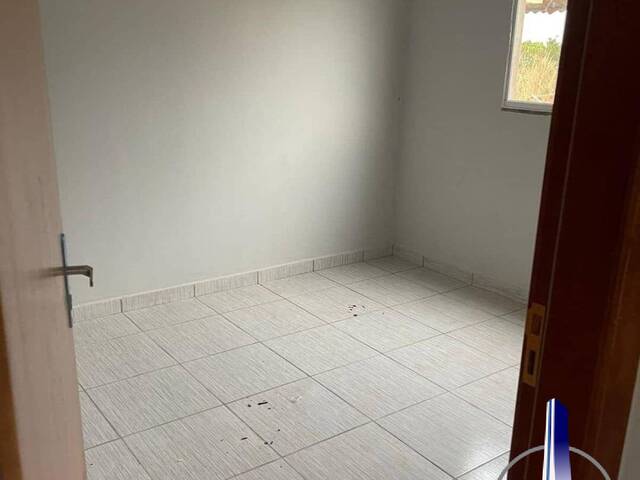 Casa para Venda em Várzea Grande - 2