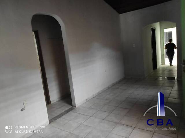 Casa para Venda em Cuiabá - 2