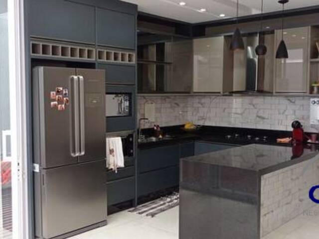 Casa para Venda em Cuiabá - 2