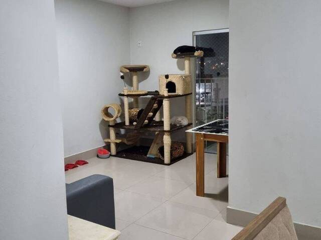 Apartamento para Venda em Cuiabá - 2