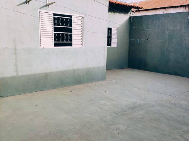 Casa para Venda em Várzea Grande - 2