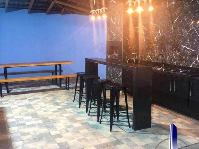 Casa para Venda em Várzea Grande - 4