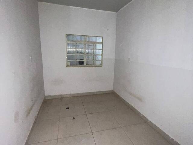 #1648 - Casa para Venda em Cuiabá - MT