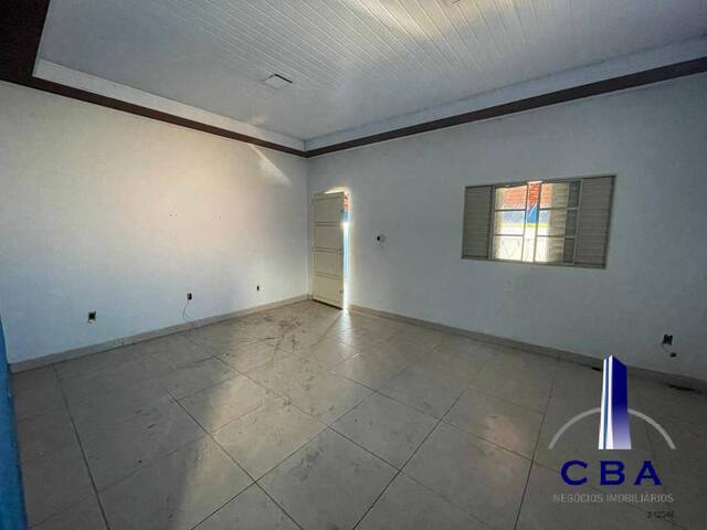 #1648 - Casa para Venda em Cuiabá - MT