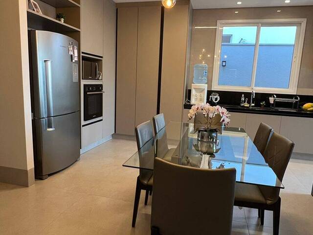 Casa para Venda em Cuiabá - 2