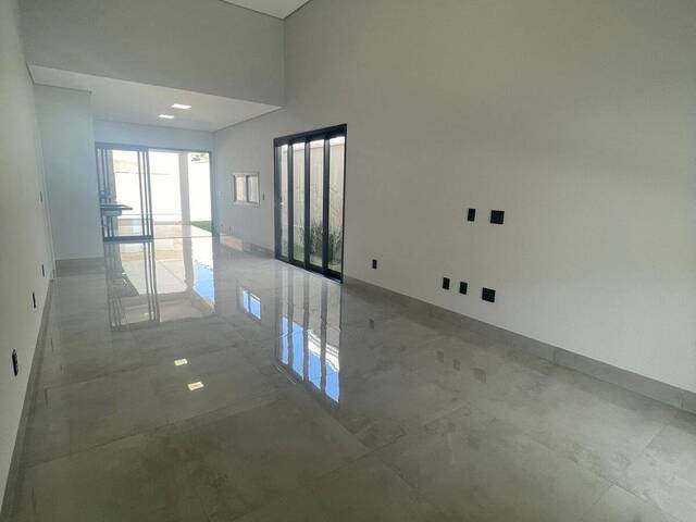 Casa para Venda em Cuiabá - 3