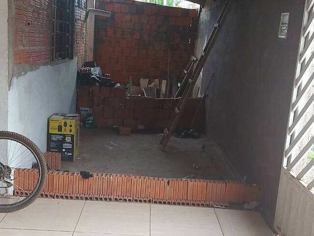 Casa para Venda em Cuiabá - 2