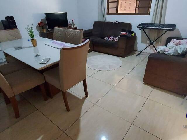 Casa para Venda em Cuiabá - 5