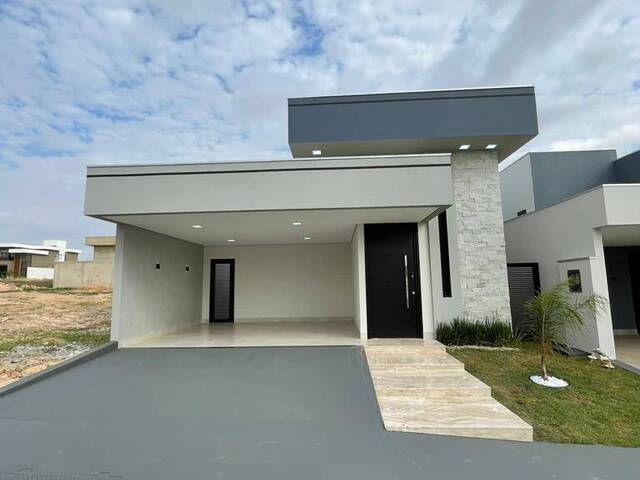 Casa para Venda em Cuiabá - 2