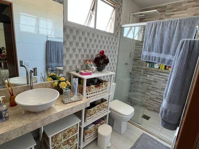 Apartamento para Venda em Cuiabá - 4