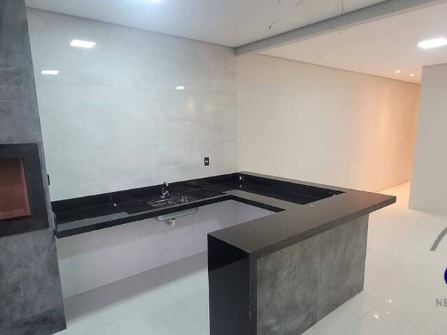 Casa para Venda em Cuiabá - 3