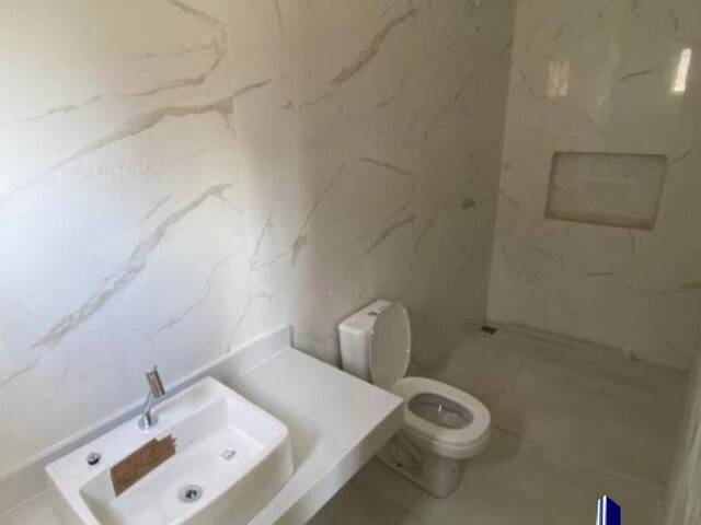 Casa para Venda em Cuiabá - 2