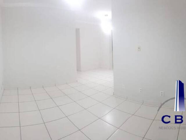 Apartamento para Venda em Cuiabá - 5