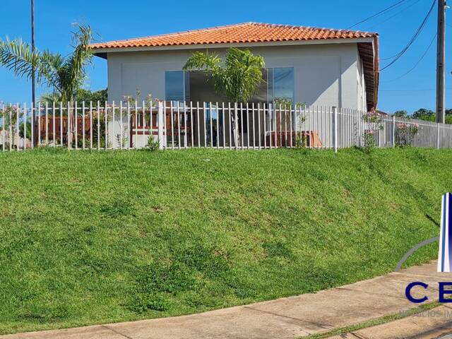 Casa para Venda em Cuiabá - 2