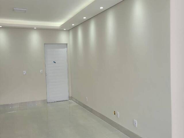 Casa para Venda em Cuiabá - 2