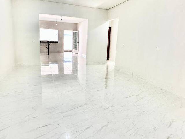 Casa para Venda em Cuiabá - 3