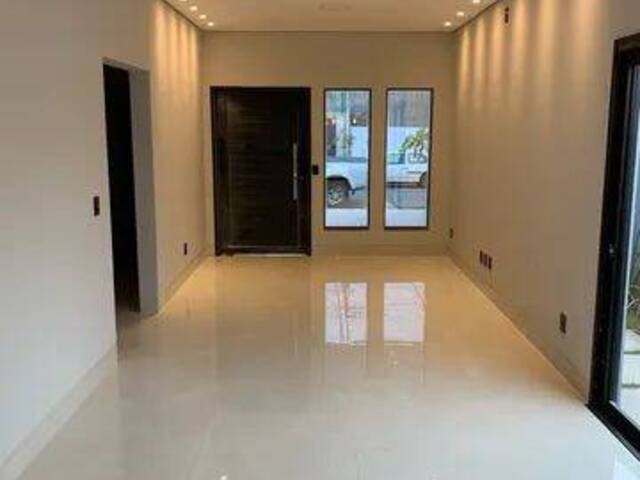 Casa para Venda em Cuiabá - 2