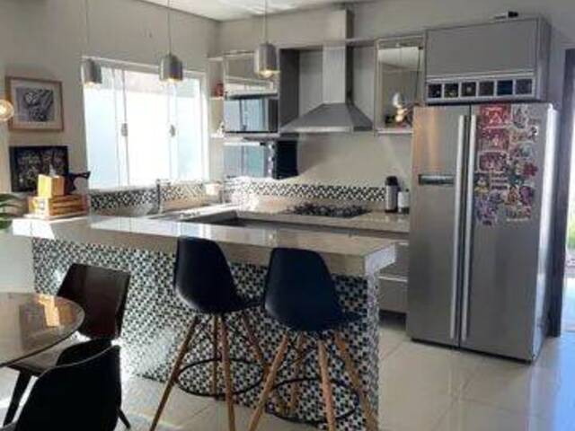 Casa para Venda em Cuiabá - 2