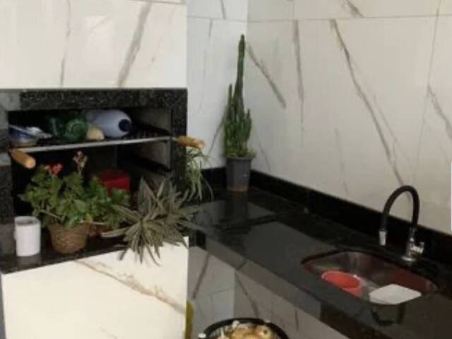 Casa para Venda em Cuiabá - 2