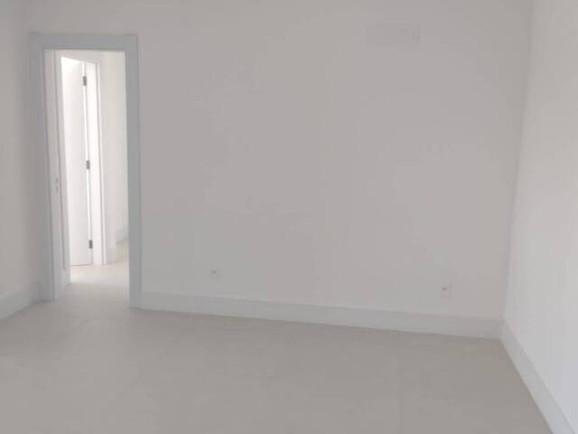 Apartamento para Venda em Cuiabá - 3