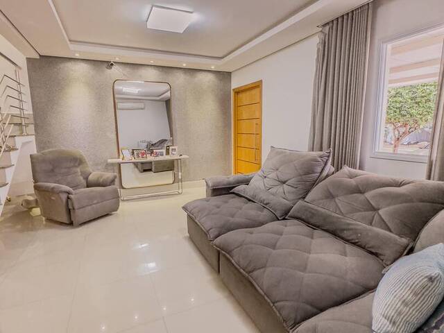 Casa para Venda em Cuiabá - 3