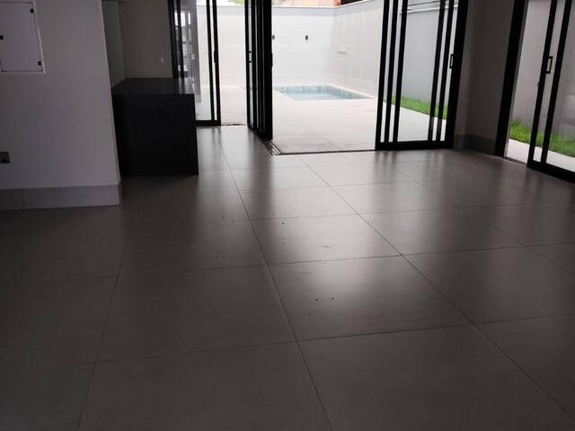 #3022 - Casa para Venda em Cuiabá - MT - 2