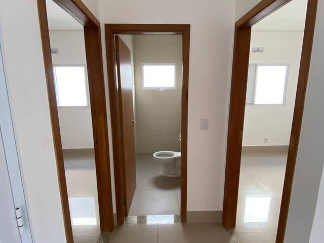Casa para Venda em Cuiabá - 2