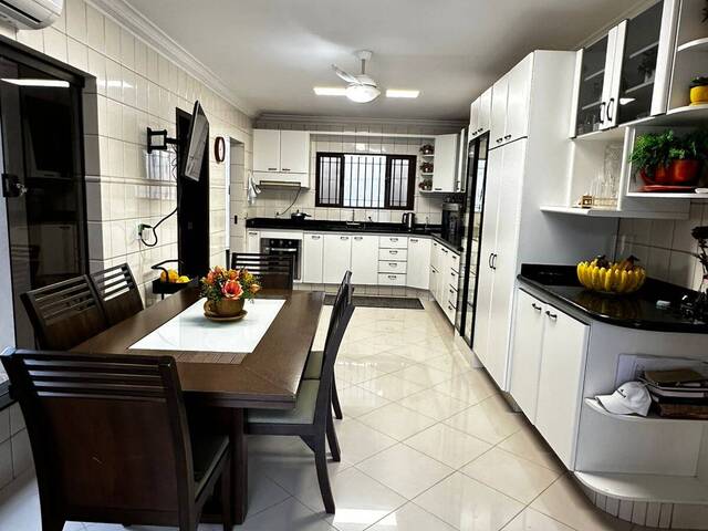 Casa para Venda em Cuiabá - 5