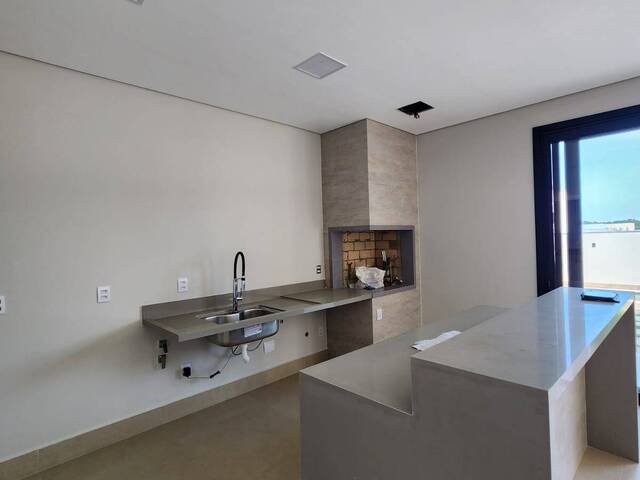 Casa para Venda em Cuiabá - 3