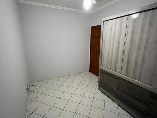 Apartamento para Venda em Cuiabá - 2