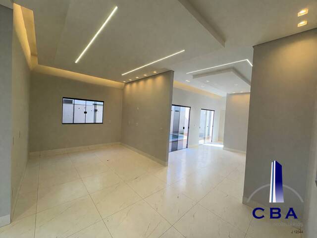 Casa para Venda em Cuiabá - 2