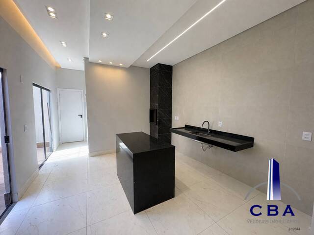 Casa para Venda em Cuiabá - 3